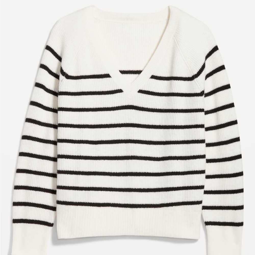Old Navy sweater NWOT